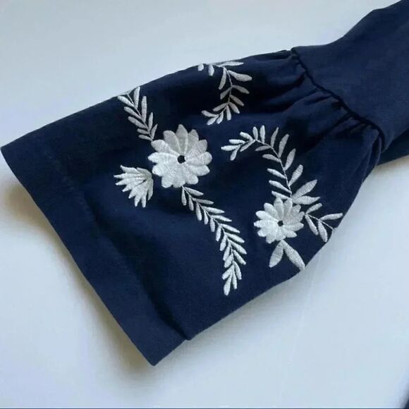 J. Crew Embroidered Bell Sleeve Top Navy White Floral Size Small - Picture 5 of 8
